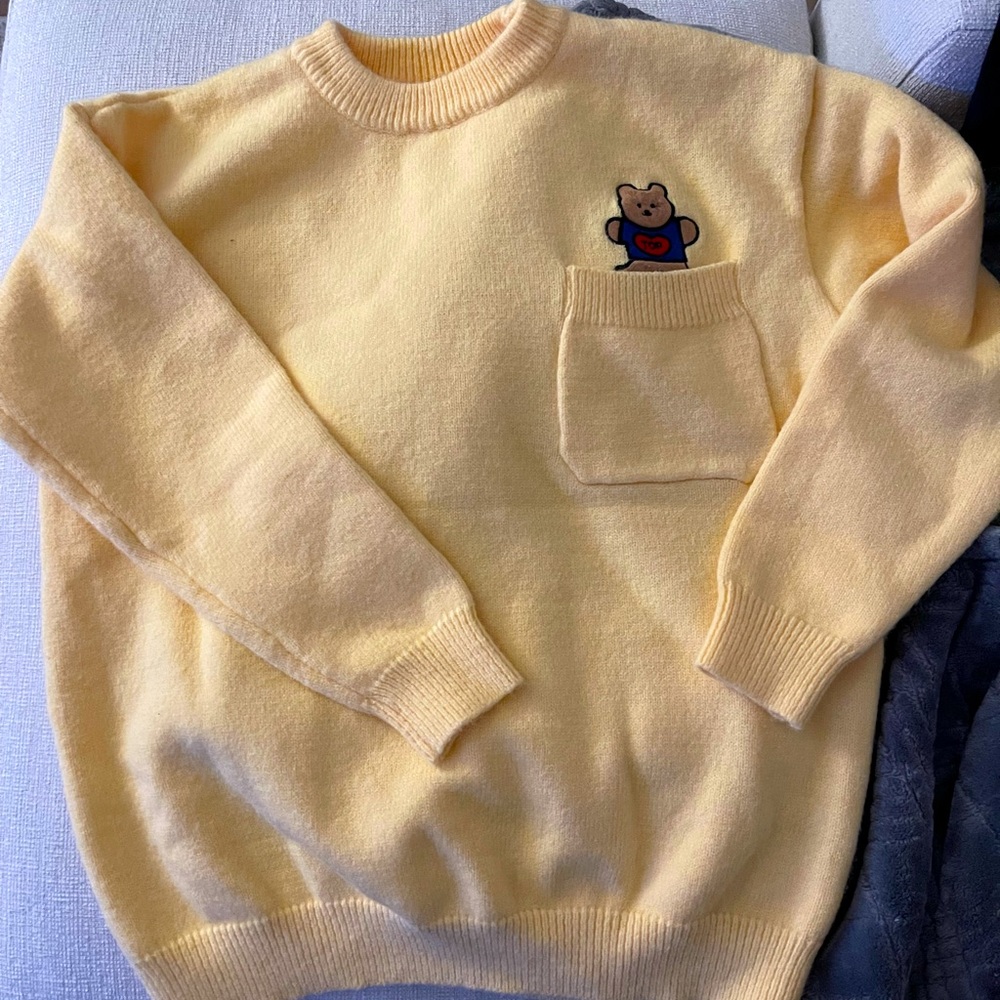 Baby yellow sweater